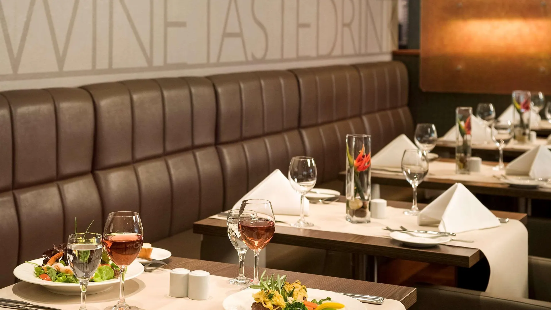 Novotel Duesseldorf City West contacts