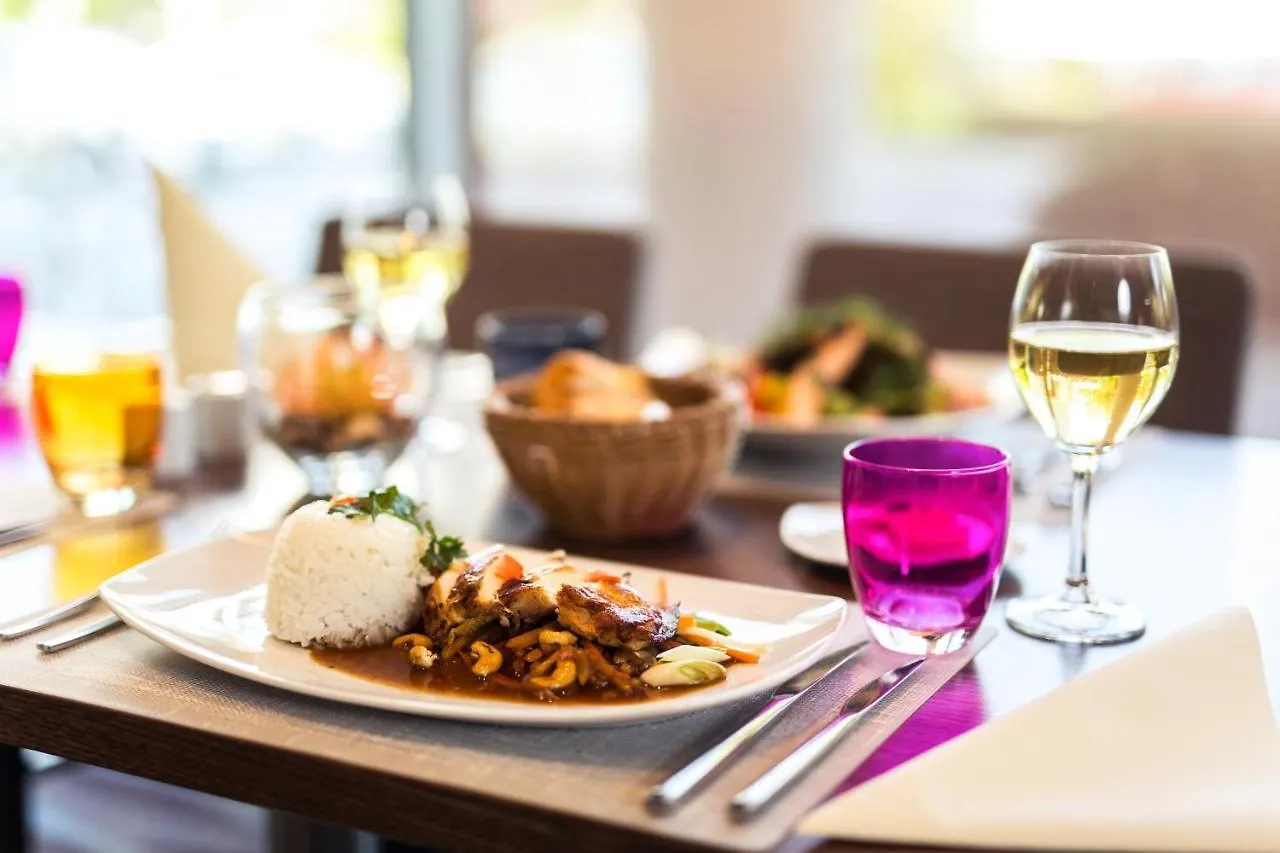 Novotel Duesseldorf City West Hotel